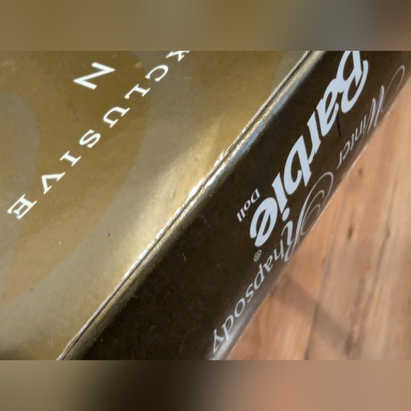 Avon Special Edition Winter Rhapsody Barbie Second in Series 1996, Brunette Doll - Picture 7 of 8